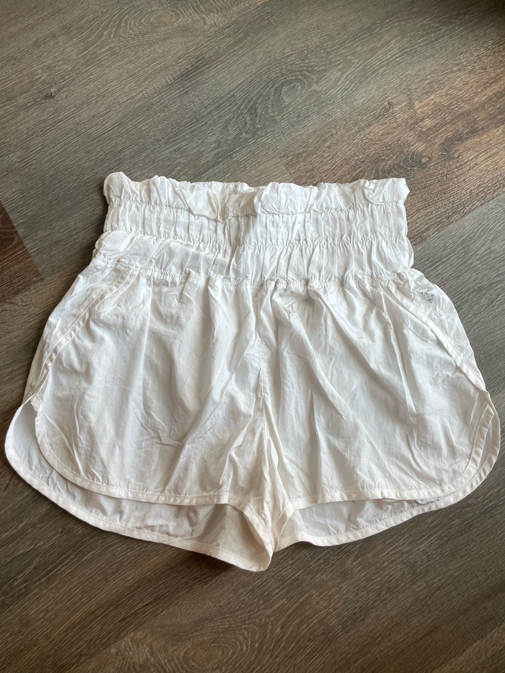 Free People White The Way Home Elastic-Ruffled Waist Athletic Shorts Large